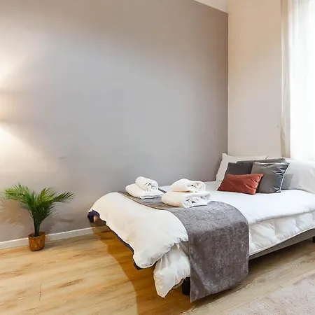 Duomo 10 Minuti Family House 5 Pax Balcone Wifi * Milan